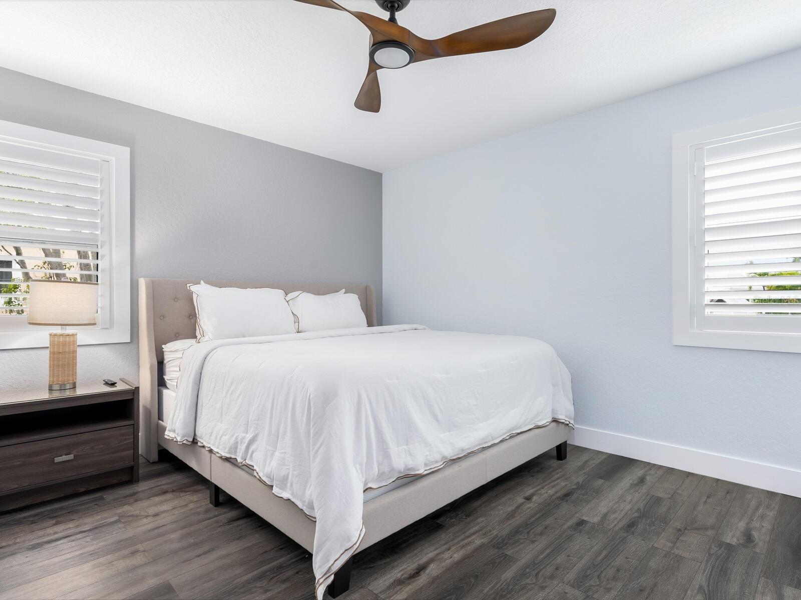501 NORTON ST, LONGBOAT KEY, FL — photo 29