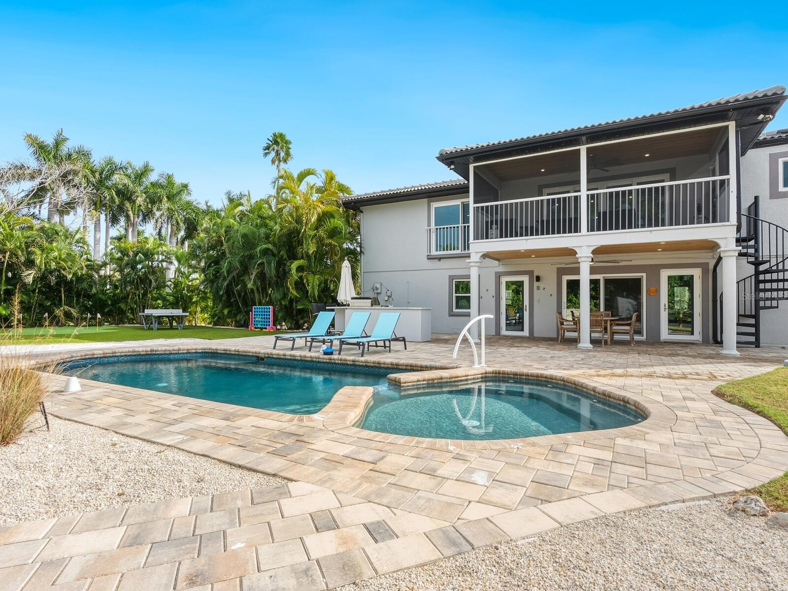 501 NORTON ST, LONGBOAT KEY, FL — photo 44
