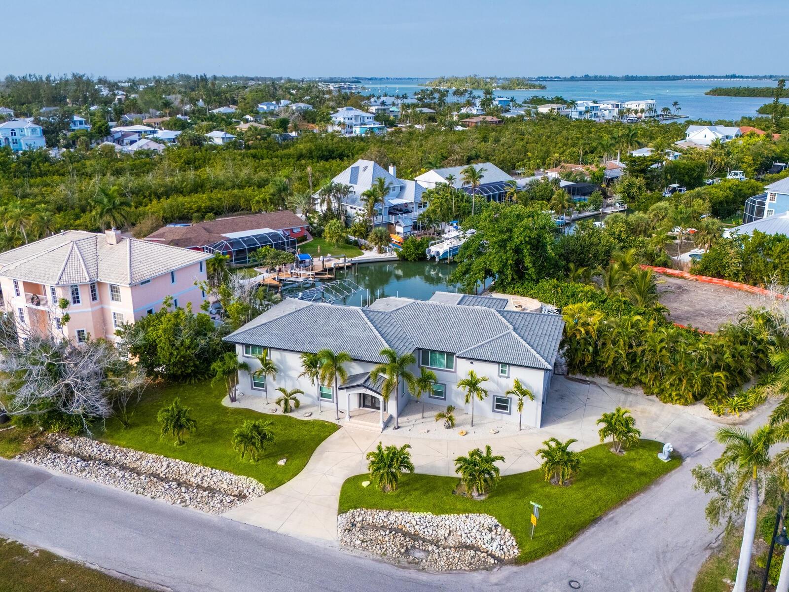 501 NORTON ST, LONGBOAT KEY, FL — photo 51