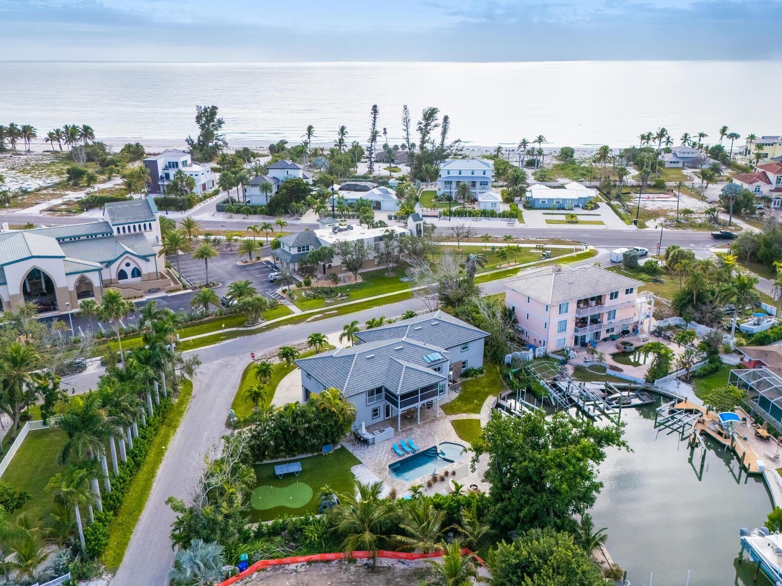 501 NORTON ST, LONGBOAT KEY, FL — photo 52