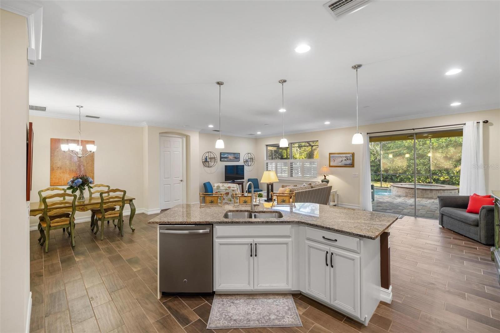 108 MARAVIYA BLVD, NOKOMIS, FL — photo 21