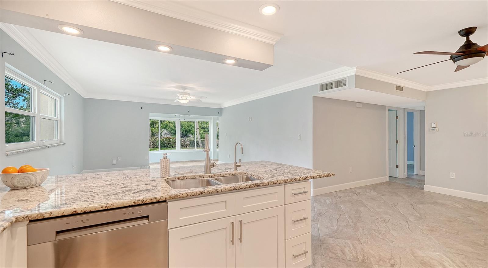 225 HOURGLASS WAY #106, SARASOTA, FL — photo 24