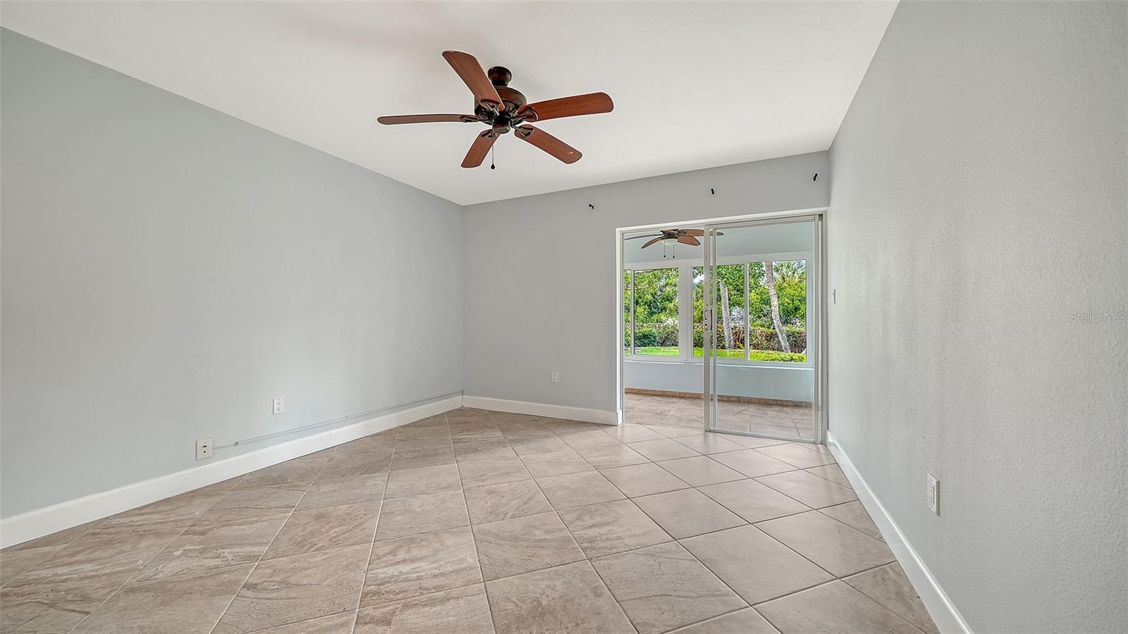 225 HOURGLASS WAY #106, SARASOTA, FL — photo 35
