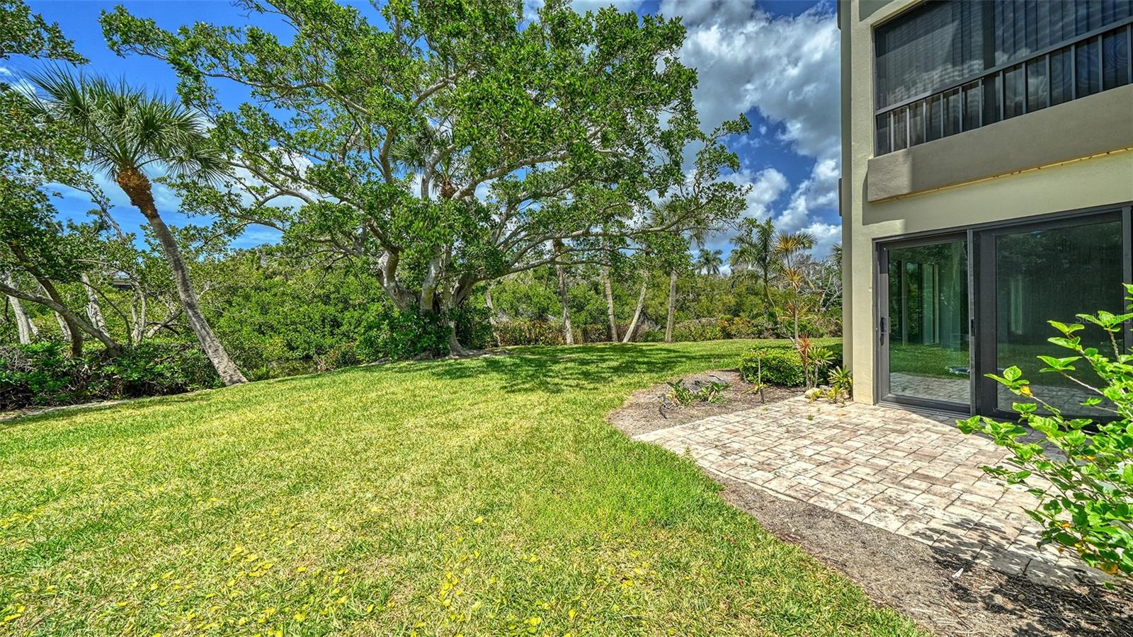 225 HOURGLASS WAY #106, SARASOTA, FL — photo 15