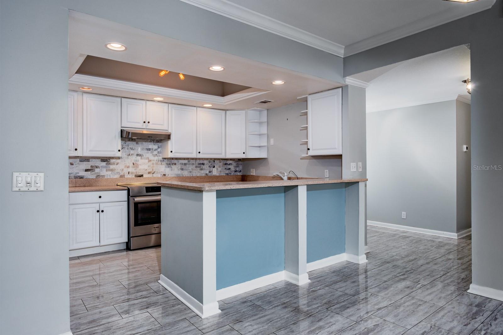 8 BELLEVIEW BLVD #108, BELLEAIR, FL — photo 14