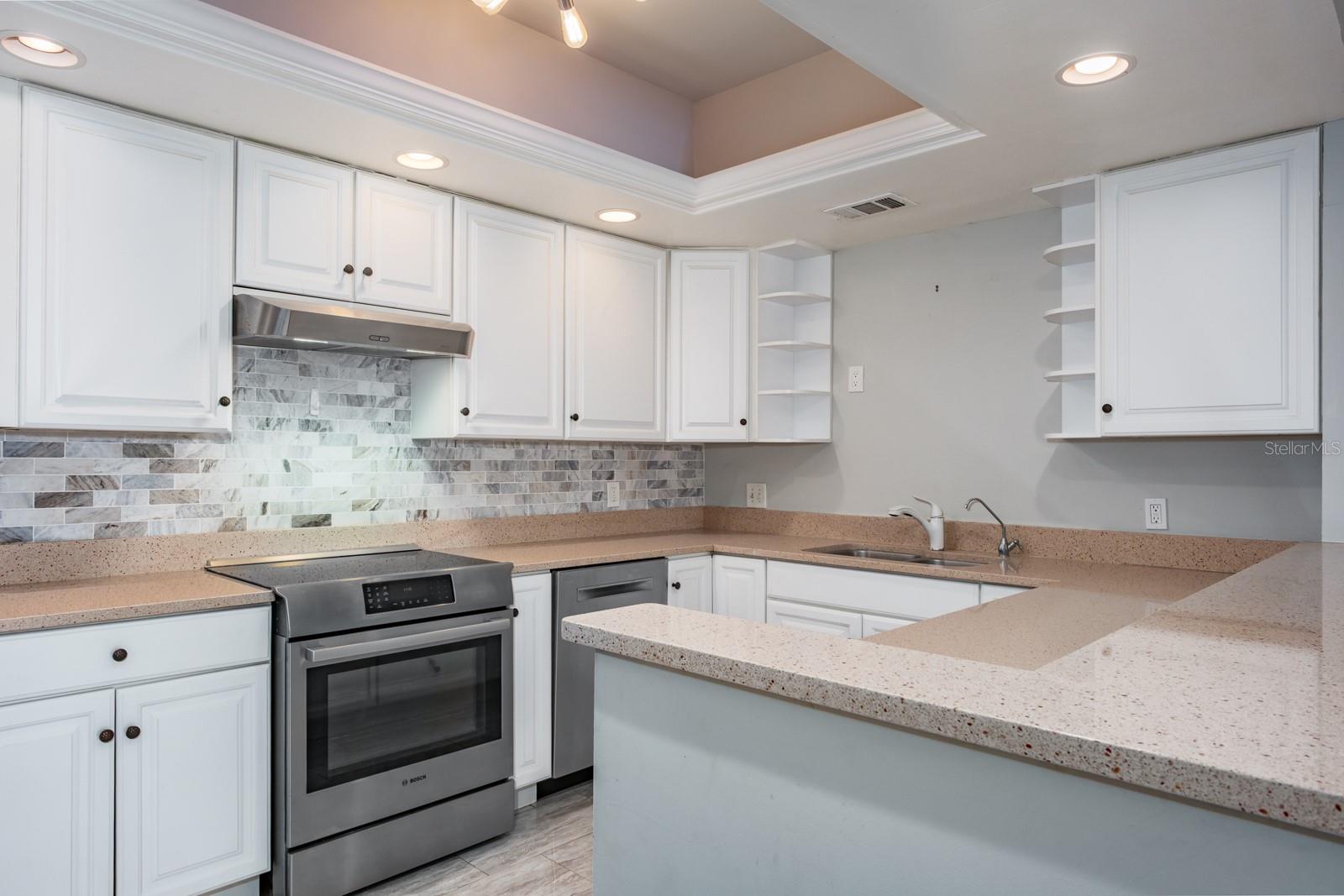 8 BELLEVIEW BLVD #108, BELLEAIR, FL — photo 18