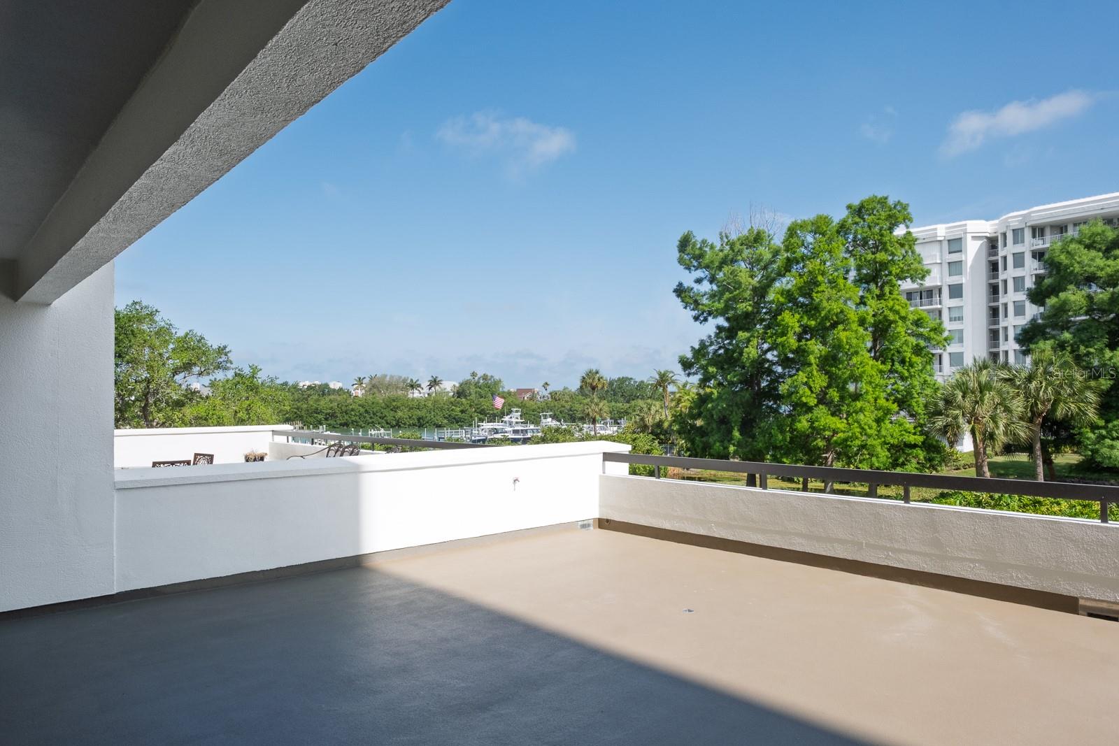 8 BELLEVIEW BLVD #108, BELLEAIR, FL — photo 44