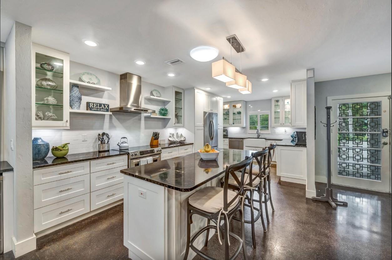 301 JACKSON DR, SARASOTA, FL — photo 8