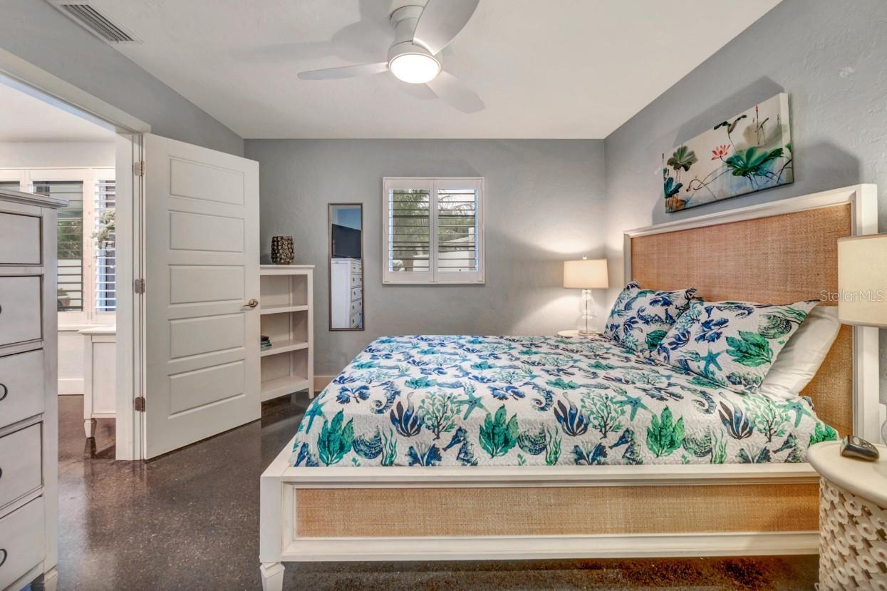 301 JACKSON DR, SARASOTA, FL — photo 10