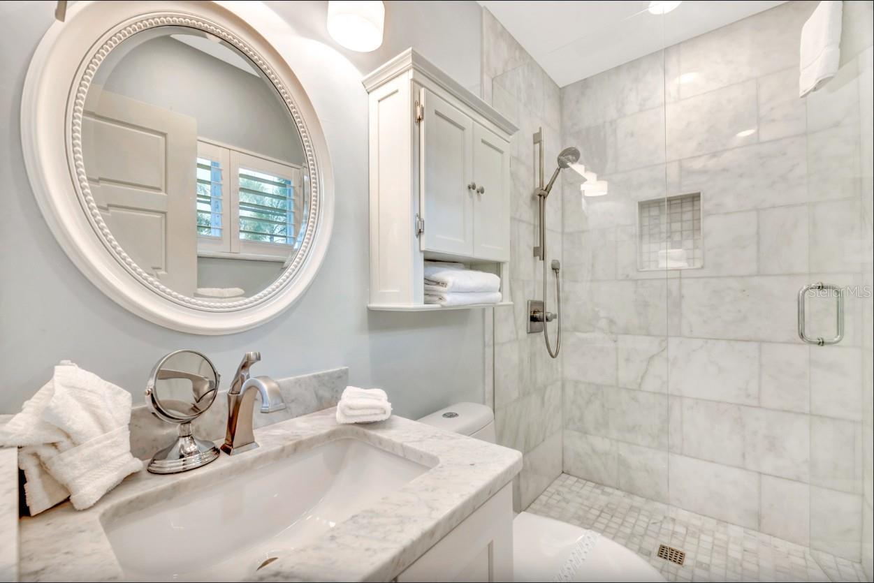 301 JACKSON DR, SARASOTA, FL — photo 21