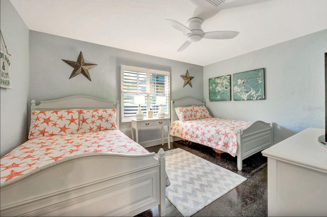 301 JACKSON DR, SARASOTA, FL — photo 24