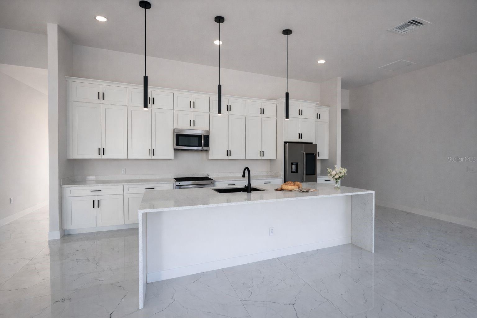 9477 ATTICA CIR, PORT CHARLOTTE, FL — photo 13