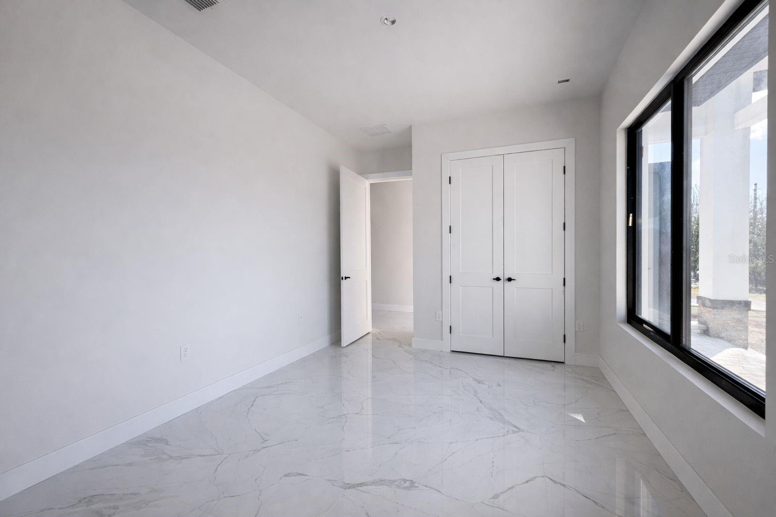 9477 ATTICA CIR, PORT CHARLOTTE, FL — photo 17
