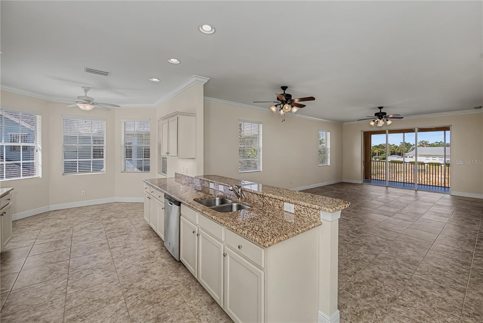 25601 HERITAGE LAKE BLVD #46, PUNTA GORDA, FL — photo 3