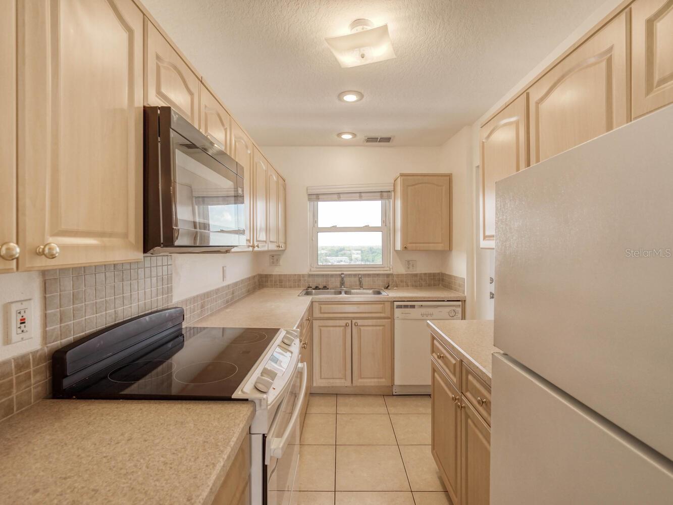4939 FLORAMAR TER #912, NEW PORT RICHEY, FL — photo 17