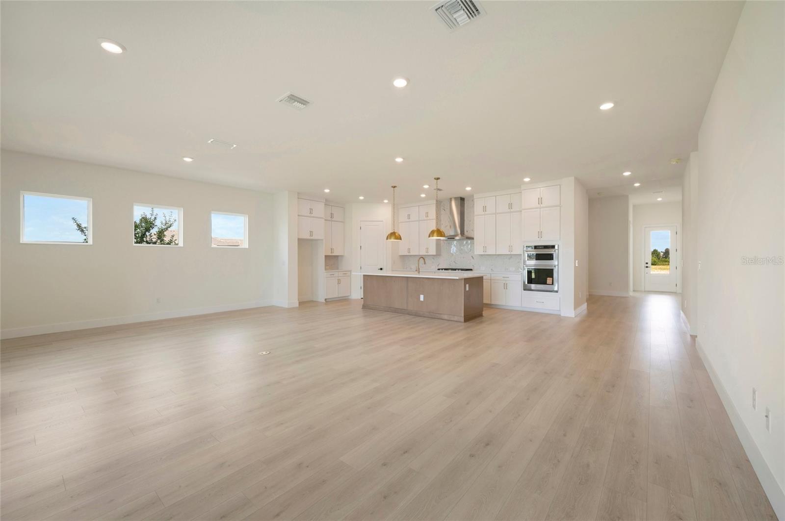 17988 FOXTAIL LOOP, VENICE, FL — photo 8