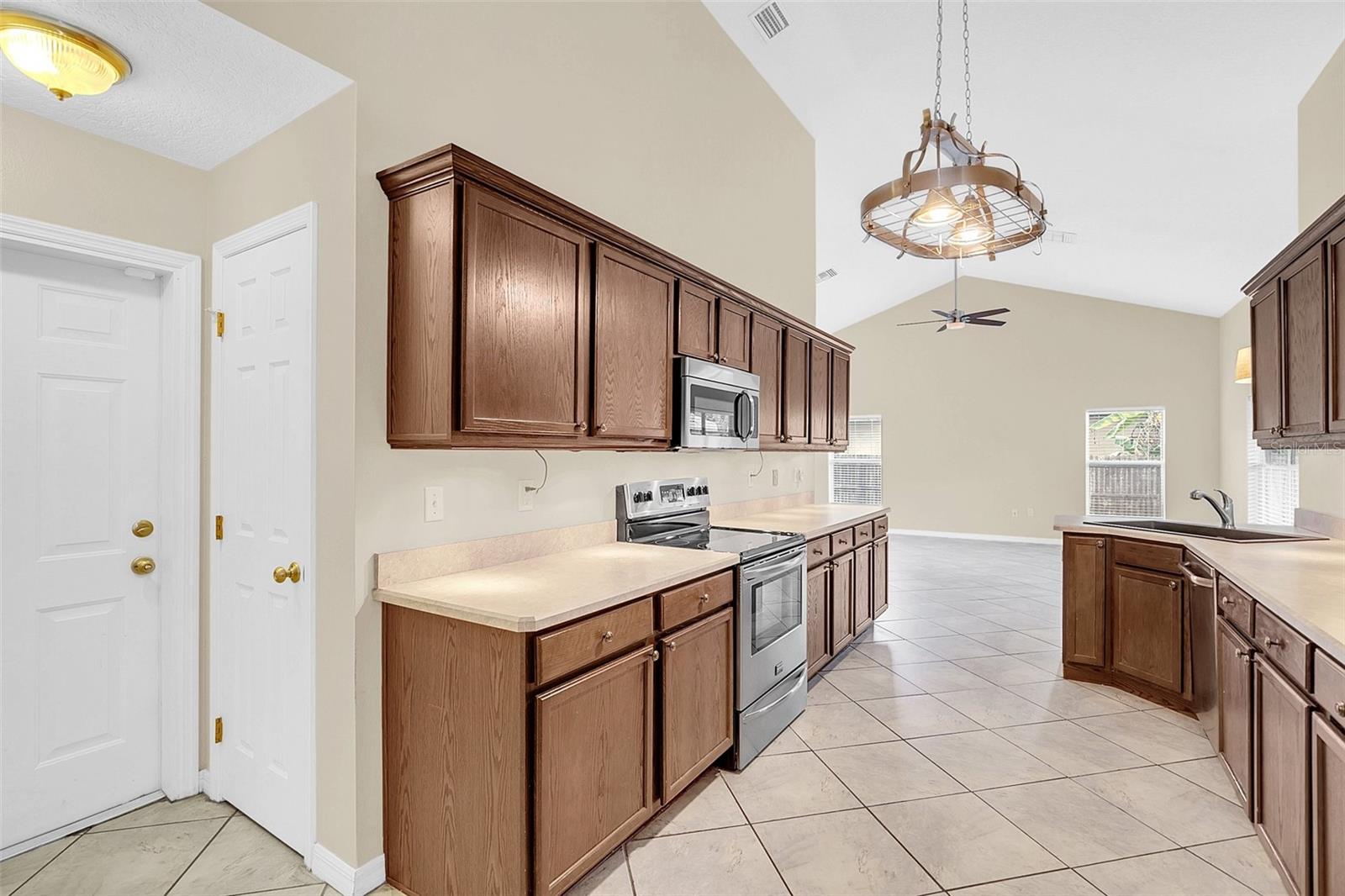 1422 SAFFRON TRL, DELAND, FL — photo 13