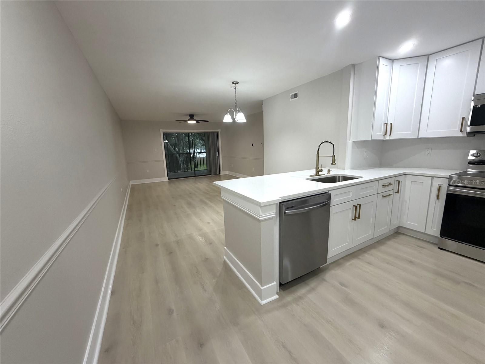 2682 SABAL SPRINGS CIR #204, CLEARWATER, FL — photo 9