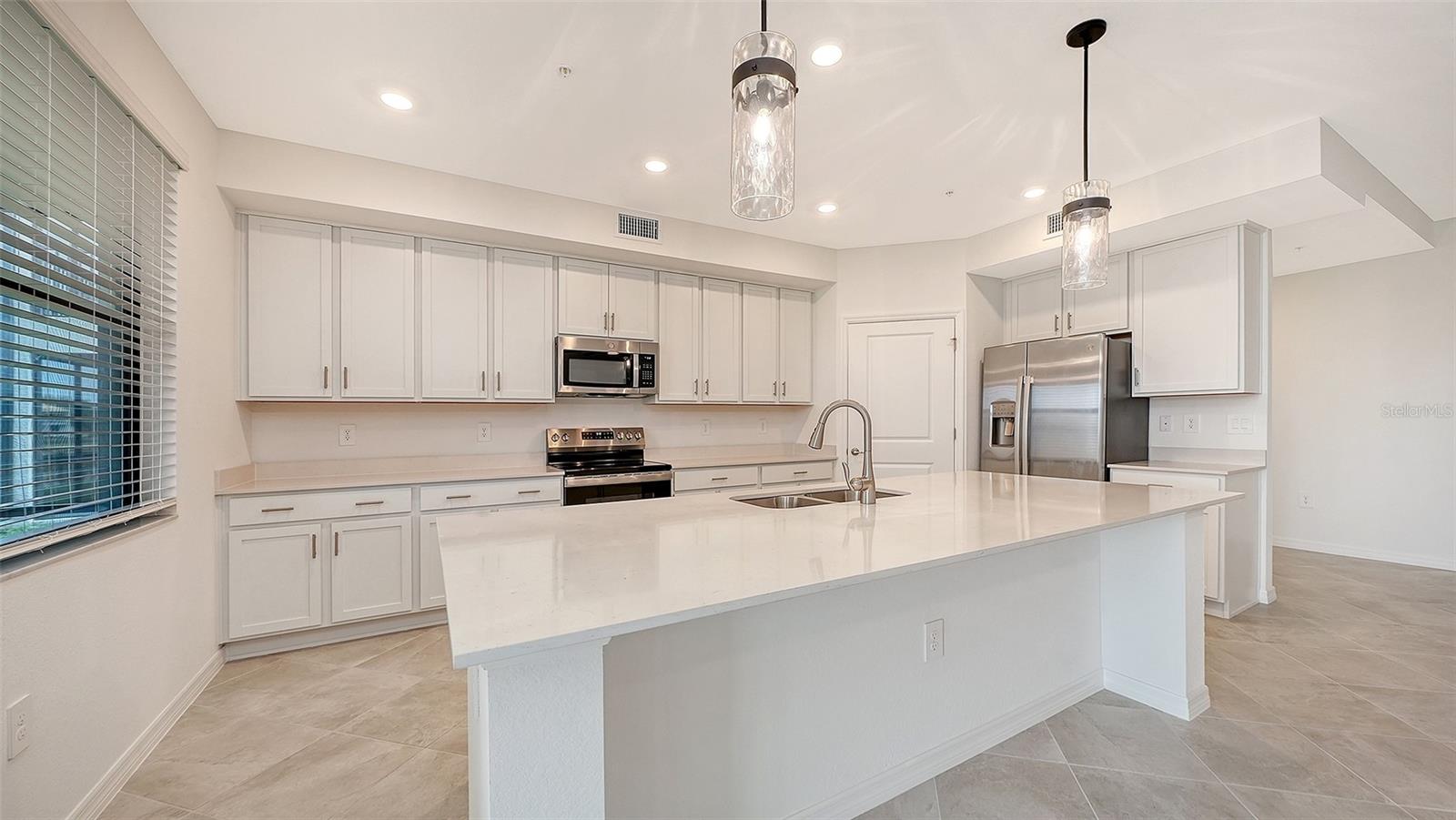 5624 SUMMIT POINTE CIR #104, BRADENTON, FL — photo 15