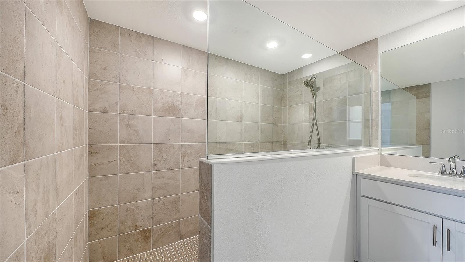 5624 SUMMIT POINTE CIR #104, BRADENTON, FL — photo 33