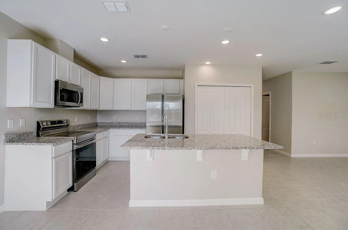 604 BROADOAK DR, DUNDEE, FL — photo 4