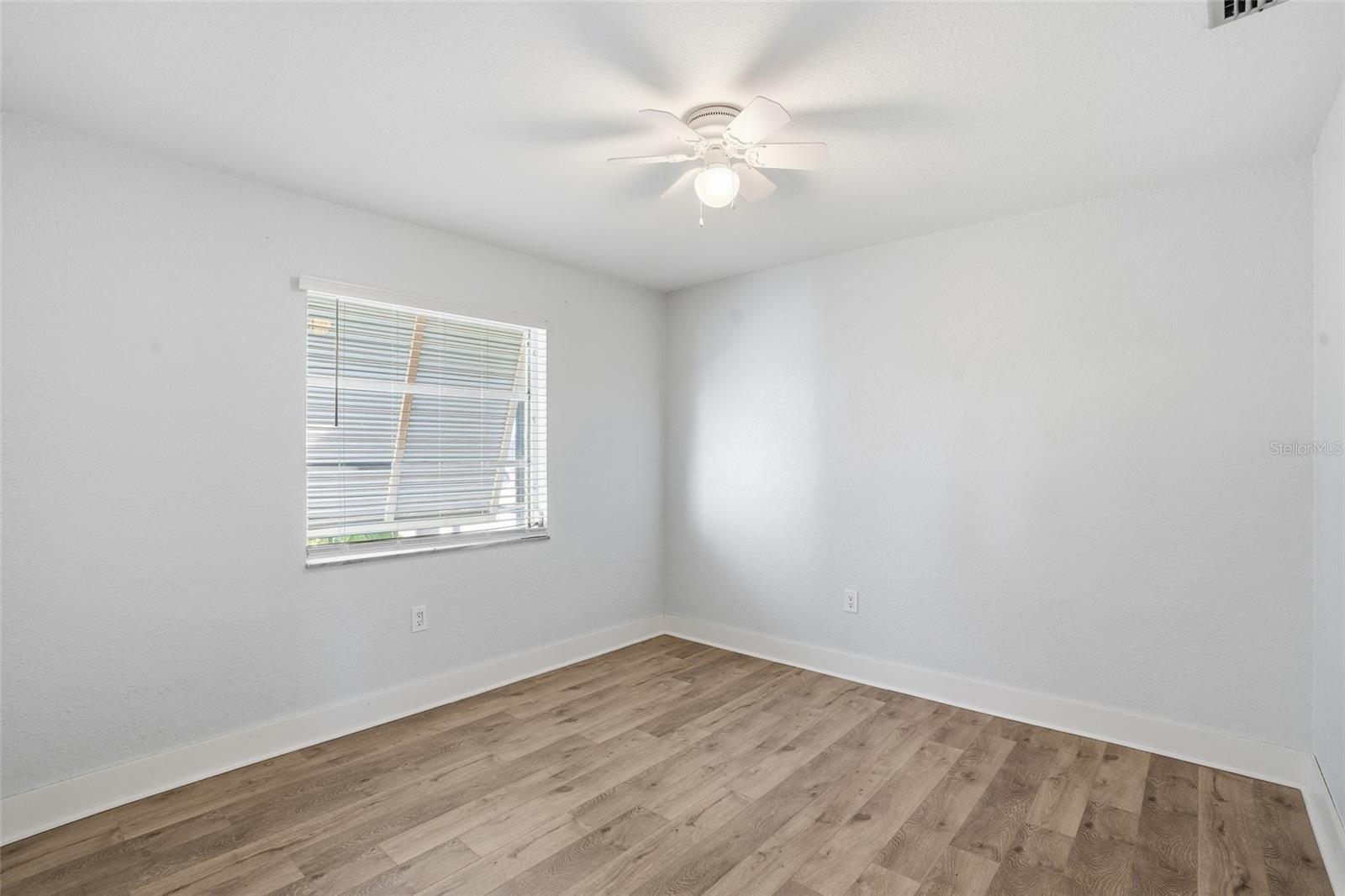 405 TOWER DR, CAPE CORAL, FL — photo 16