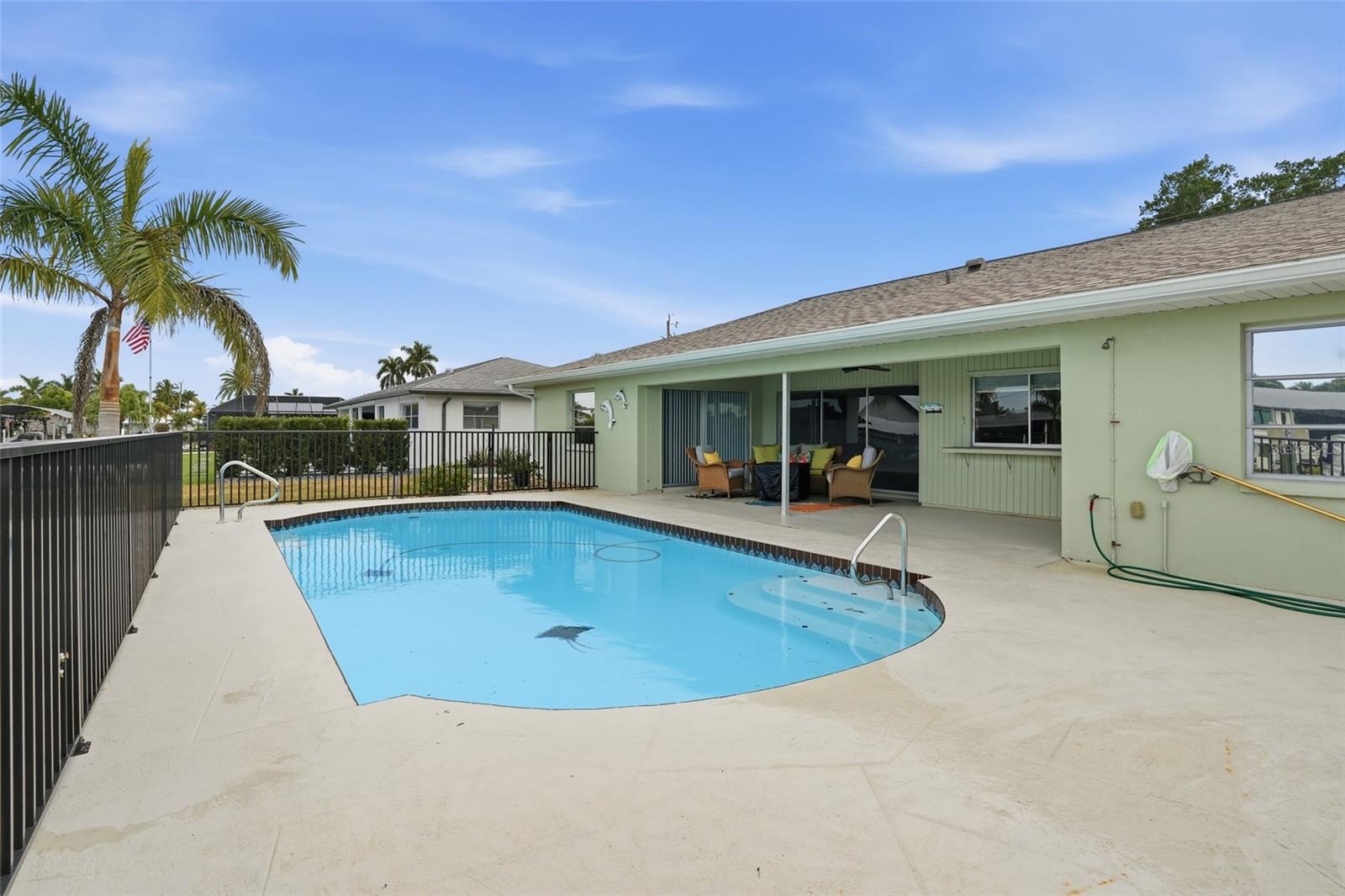 405 TOWER DR, CAPE CORAL, FL — photo 20