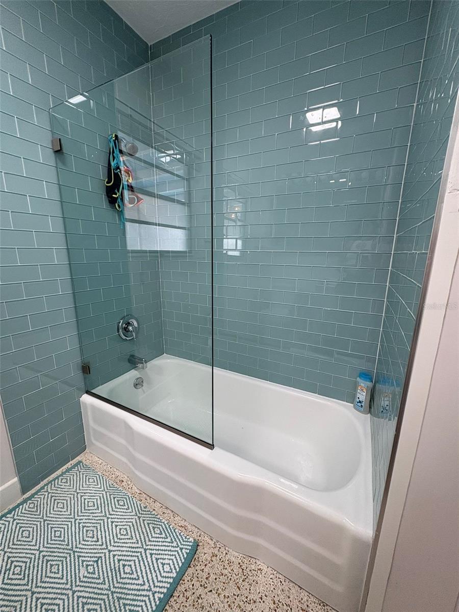2111 AVENUE B, BRADENTON BEACH, FL — photo 22