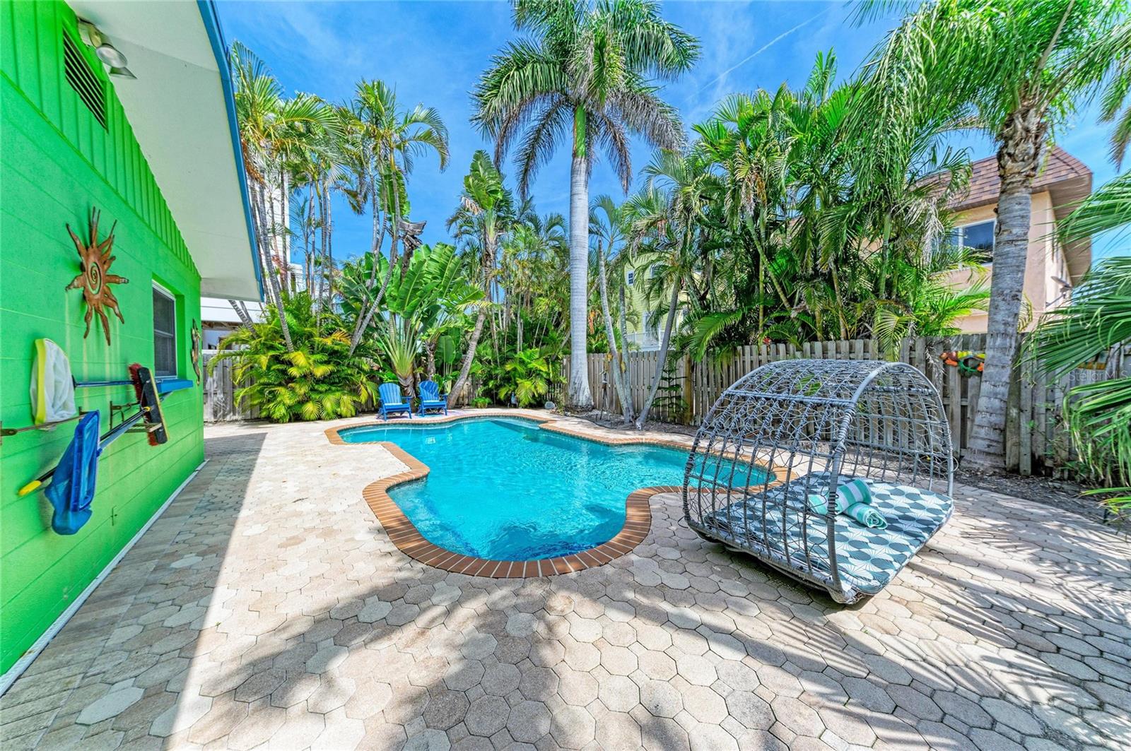 2111 AVENUE B, BRADENTON BEACH, FL — photo 35