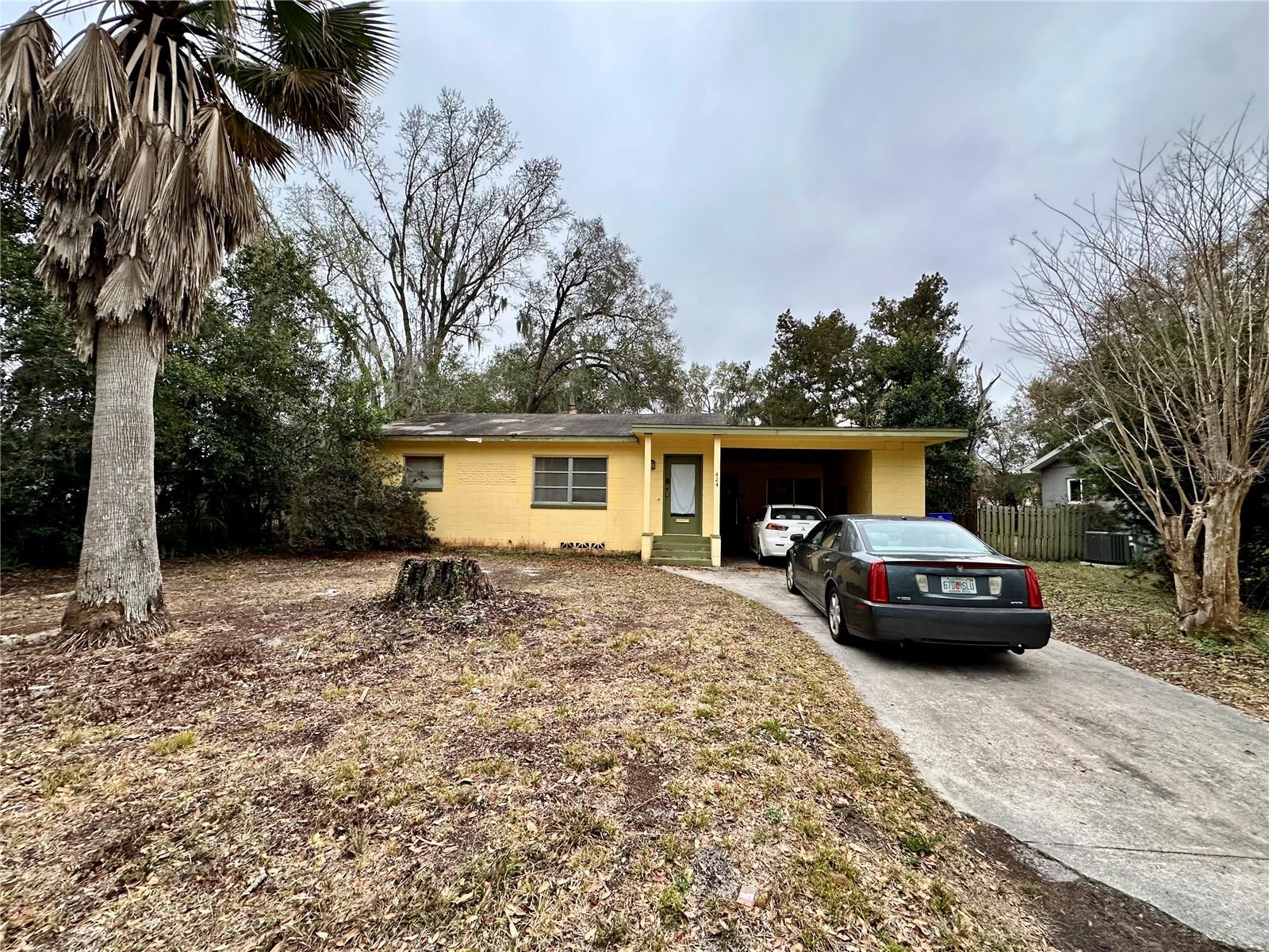 424 W HOGLE AVE, DELAND, FL