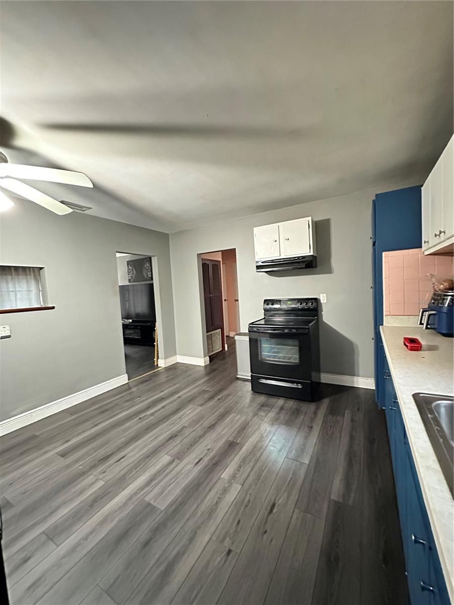 424 W HOGLE AVE, DELAND, FL — photo 17