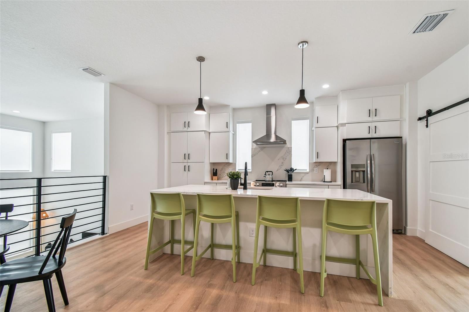 3840 POMPANO DR SE, ST PETERSBURG, FL — photo 35