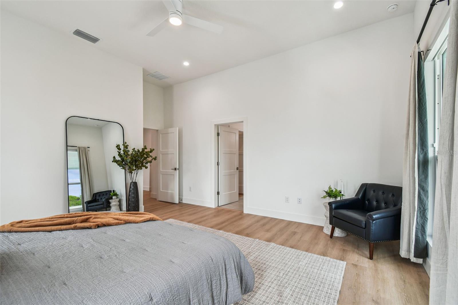 3840 POMPANO DR SE, ST PETERSBURG, FL — photo 57