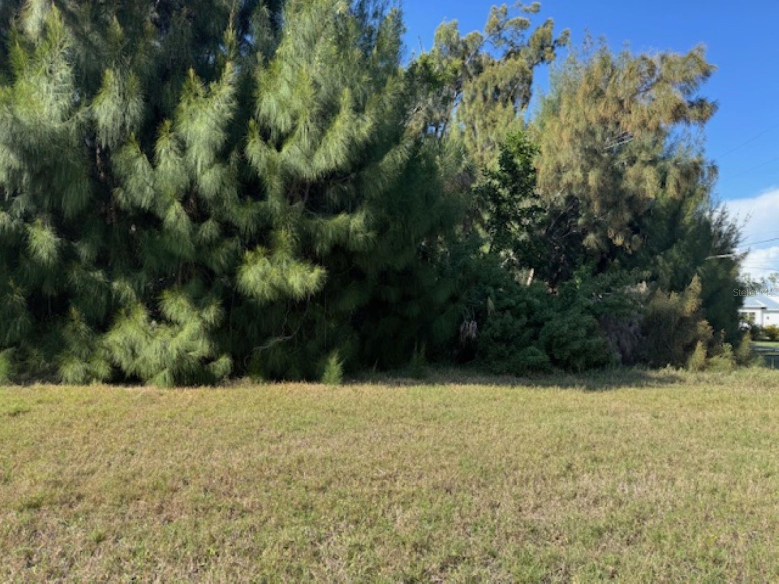 75 GREEN DOLPHIN DR N, PLACIDA, FL — photo 2
