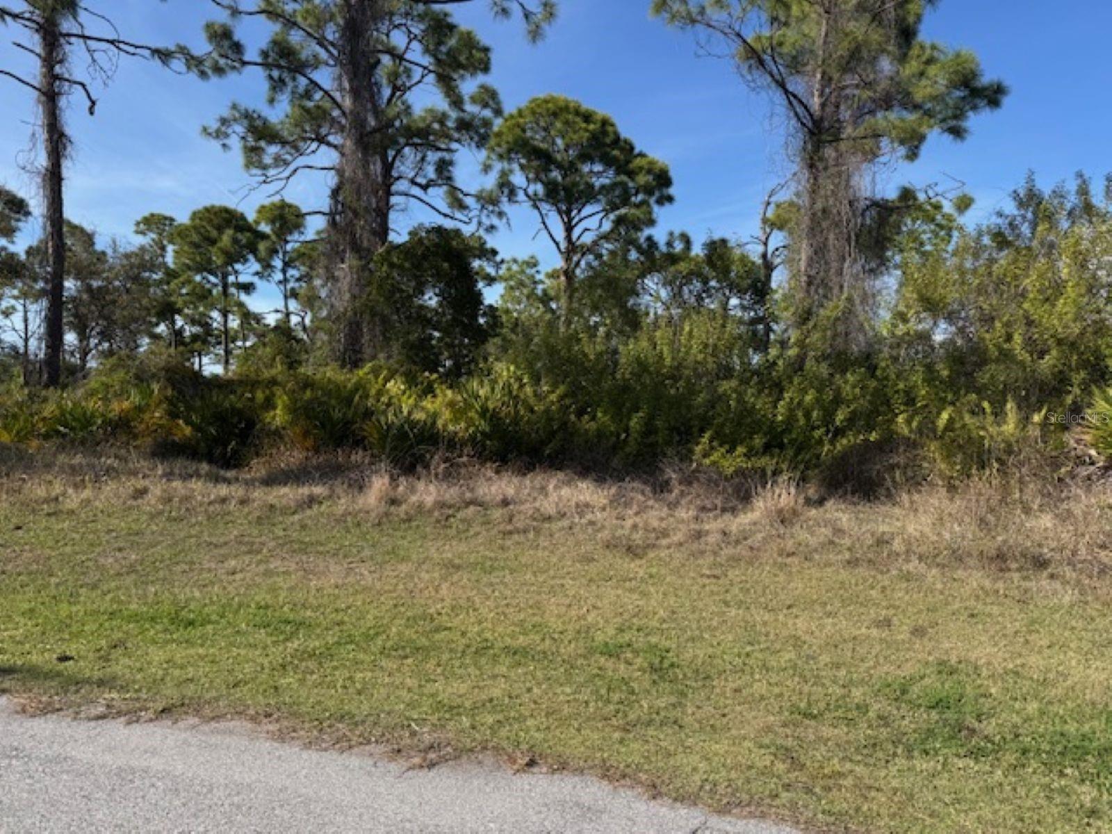 102 BERYL DR, ROTONDA WEST, FL