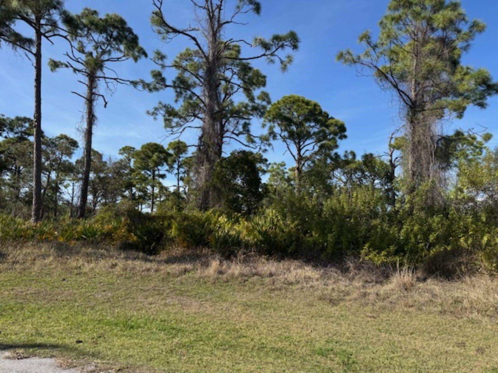 102 BERYL DR, ROTONDA WEST, FL — photo 2