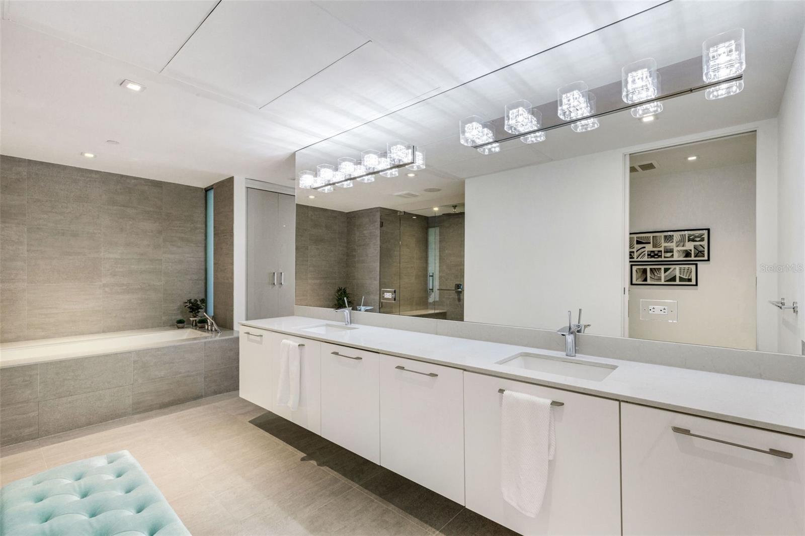 280 GOLDEN GATE PT #200, SARASOTA, FL — photo 54