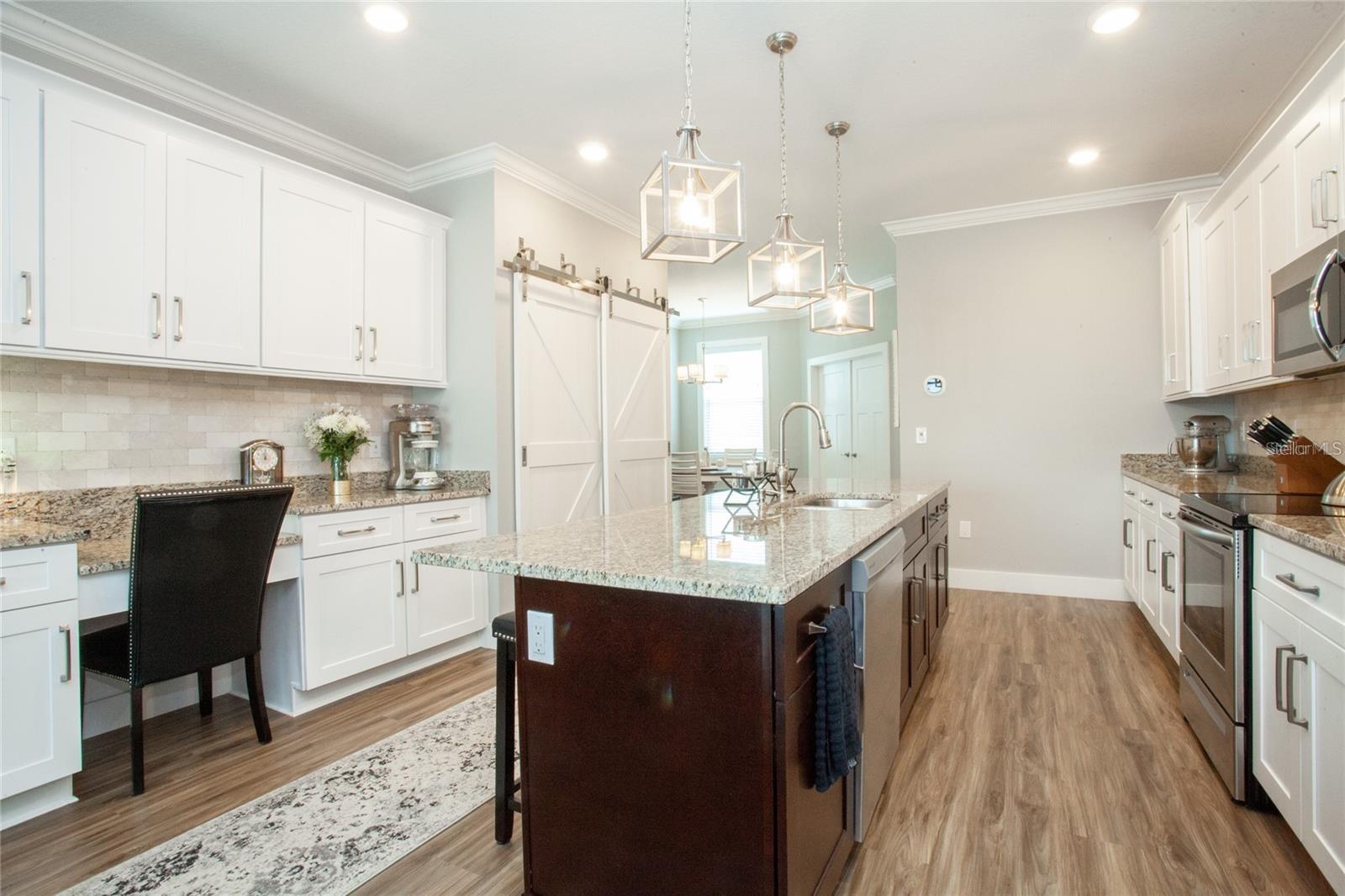 1273 SAVONA DR NE, ST PETERSBURG, FL — photo 10