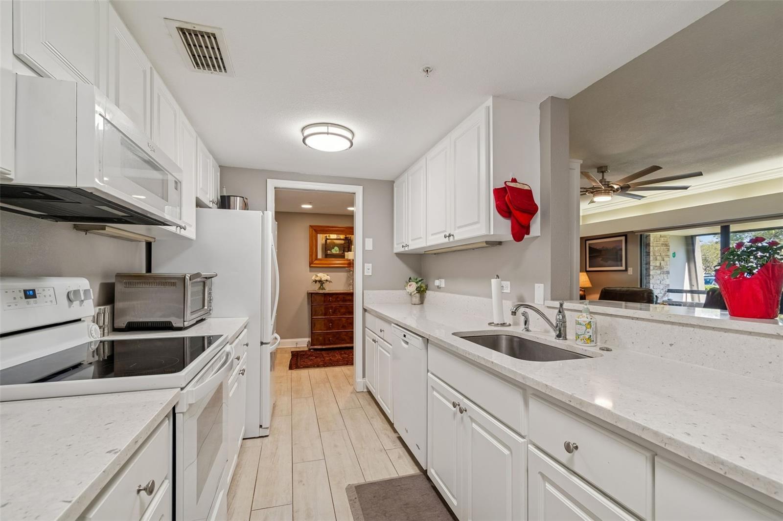 36750 US HIGHWAY 19 N #16210, PALM HARBOR, FL — photo 17