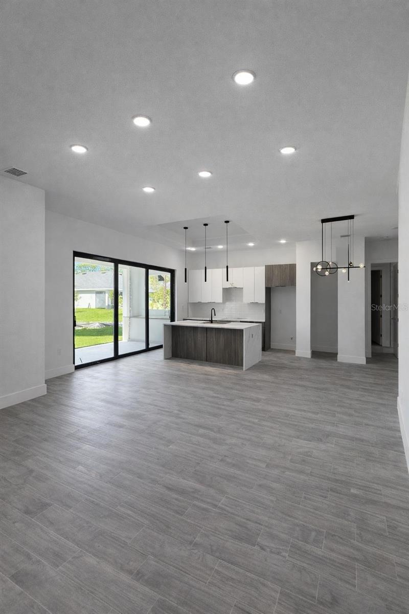 1089 CORNELIUS BLVD, PORT CHARLOTTE, FL — photo 2