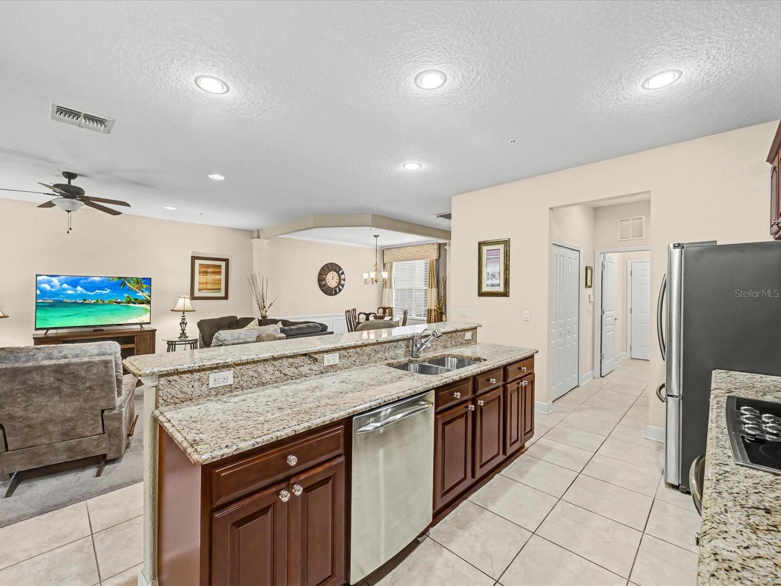 1405 LISBON CT, DAVENPORT, FL — photo 5