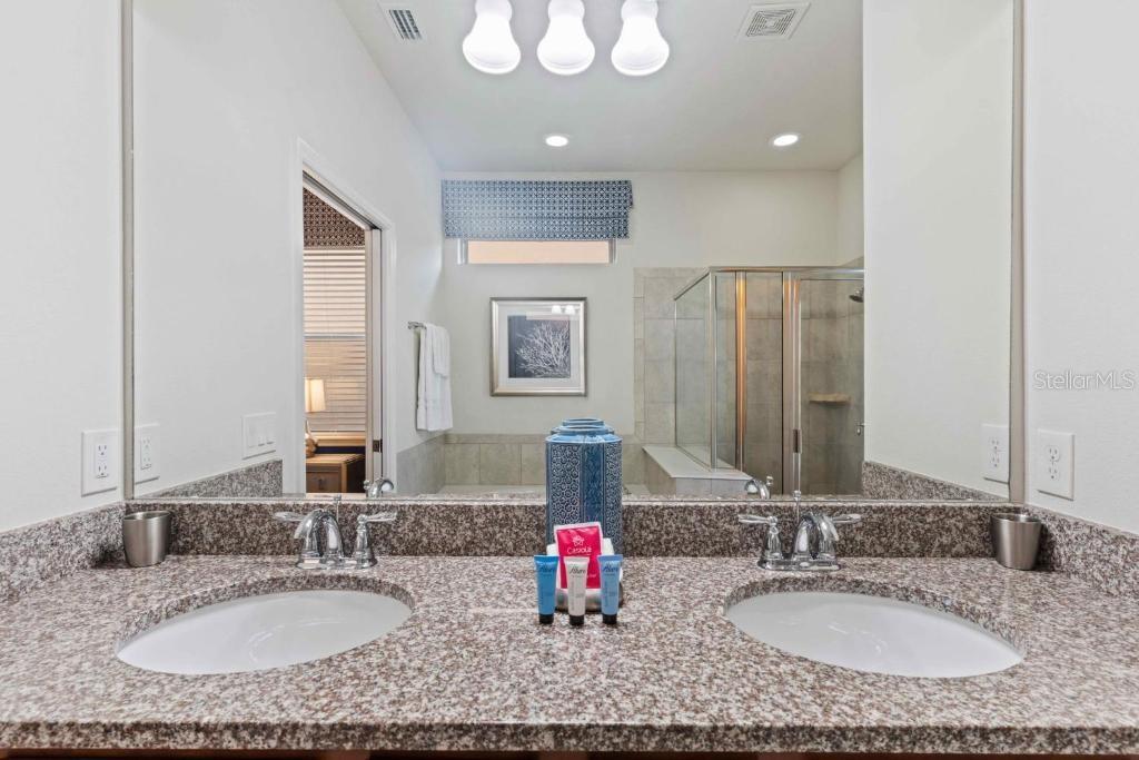8815 MACAPA DR, KISSIMMEE, FL — photo 17
