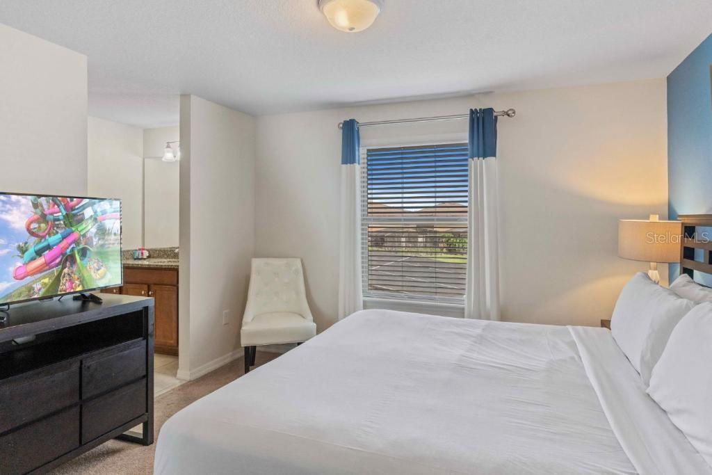 8815 MACAPA DR, KISSIMMEE, FL — photo 28
