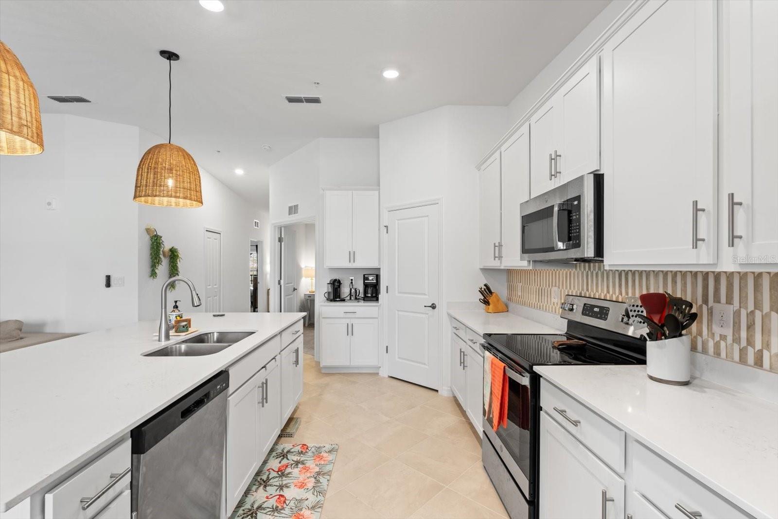 12440 WELLEN GOLF ST #204, VENICE, FL — photo 12