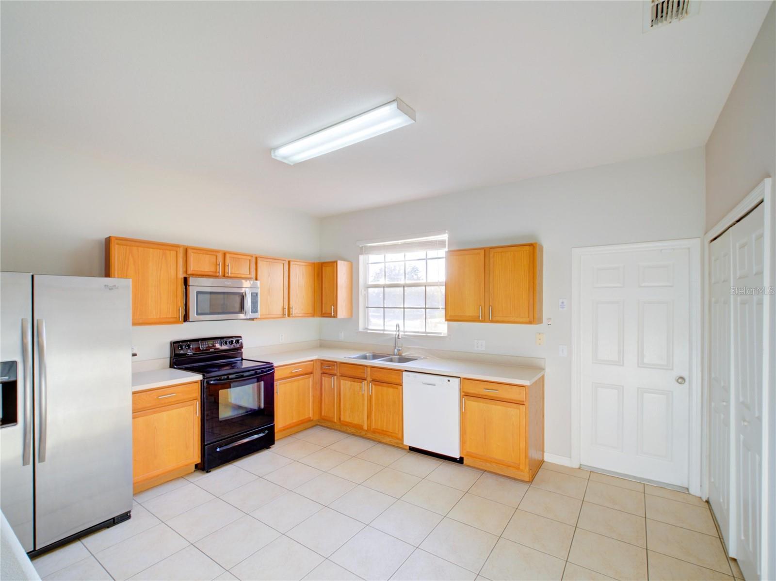 735 PALAISEAU CT, KISSIMMEE, FL — photo 27