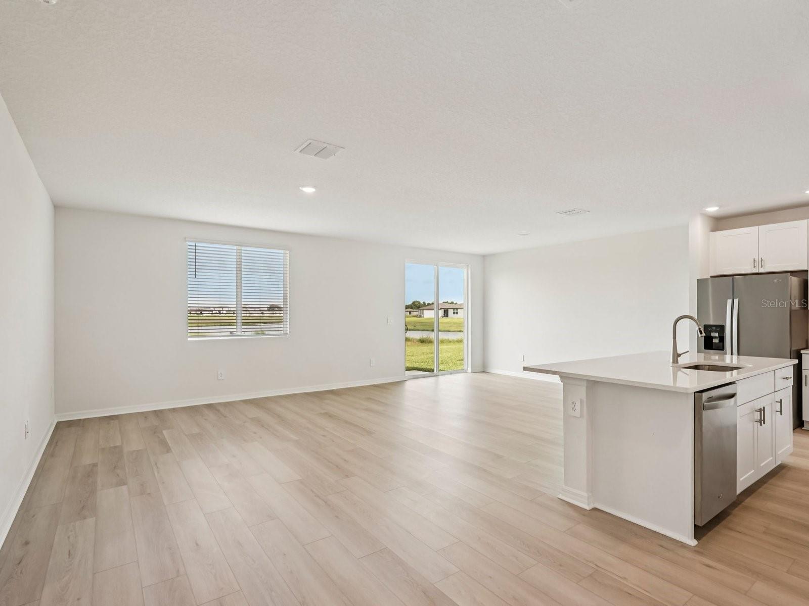 10417 ABUNDANCE GROVE WAY, PARRISH, FL — photo 2
