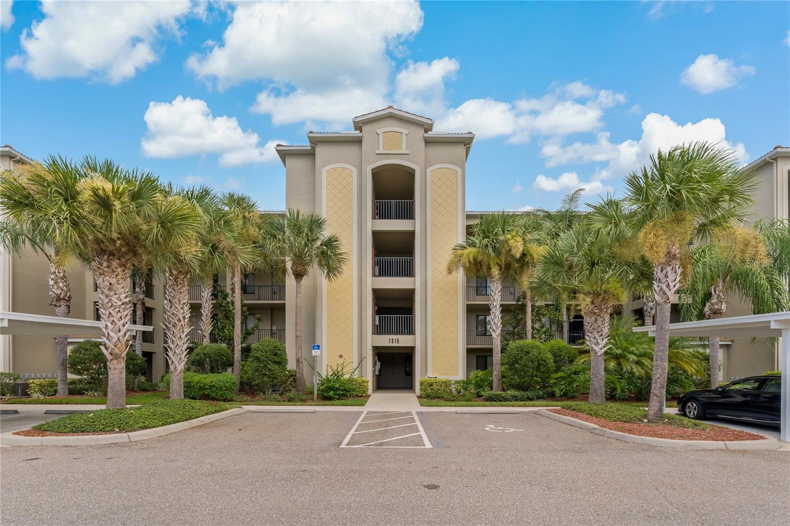 7015 RIVER HAMMOCK DR #306, BRADENTON, FL