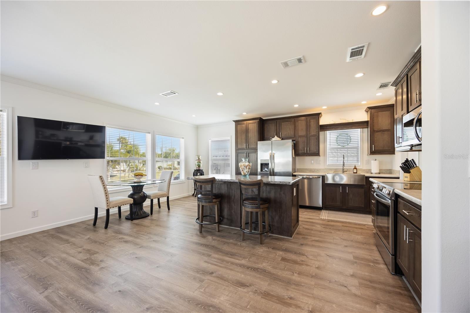 2 S BOTANY BAY CIR, ENGLEWOOD, FL — photo 12