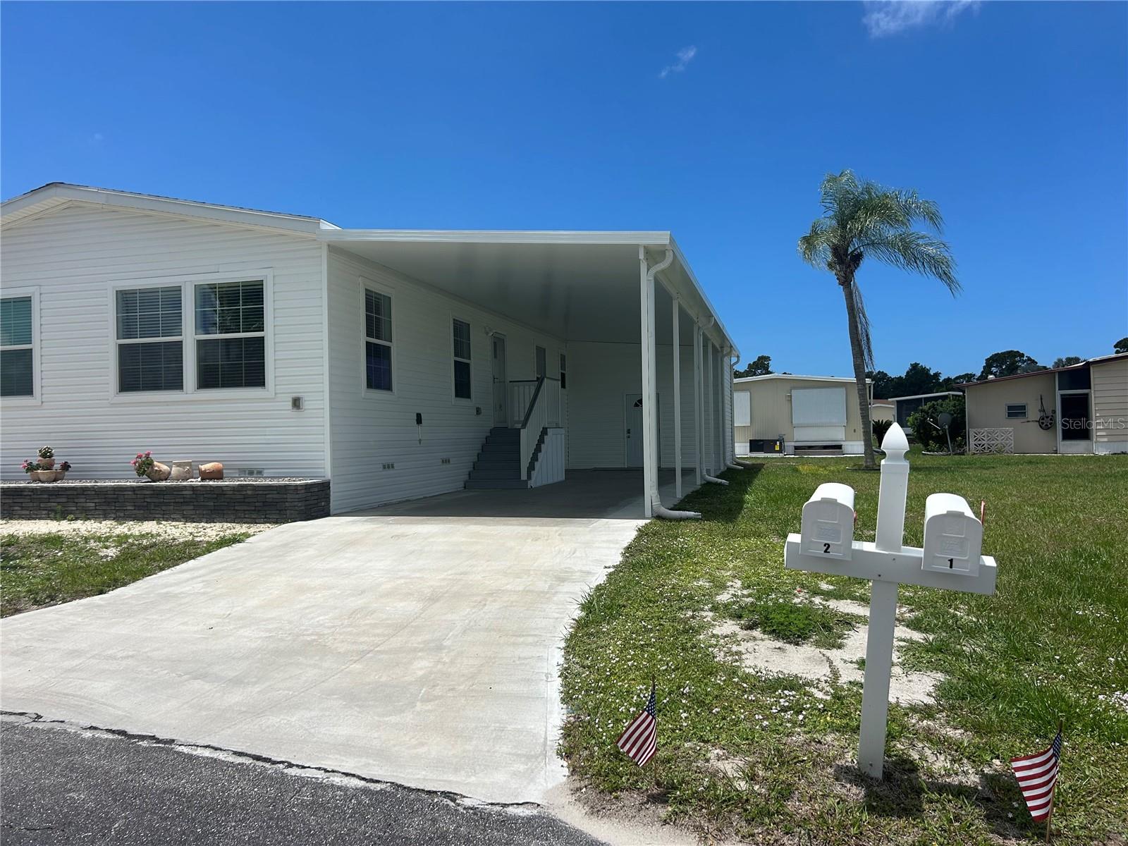 2 S BOTANY BAY CIR, ENGLEWOOD, FL — photo 3