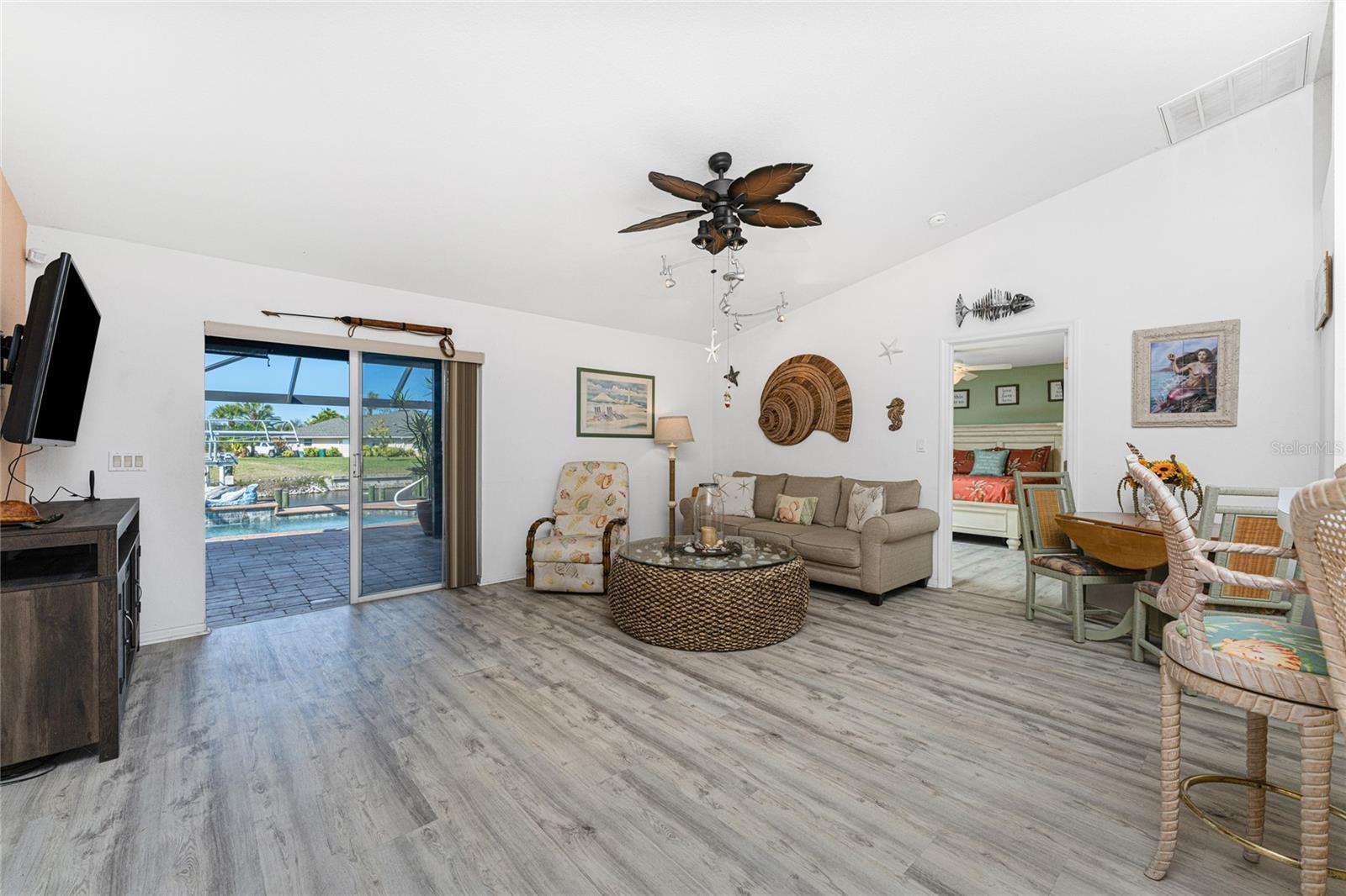 9300 MIAMI CIR, PORT CHARLOTTE, FL — photo 22